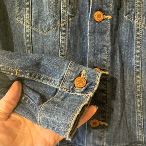 Lucky Brand The Tomboy Cotton  Long Sleeve Button Front Denim Trucker Jacket