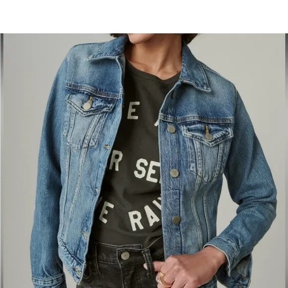 Lucky Brand The Tomboy Cotton  Long Sleeve Button Front Denim Trucker Jacket