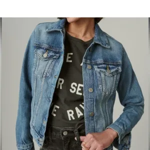 Lucky Brand The Tomboy Cotton  Long Sleeve Button Front Denim Trucker Jacket
