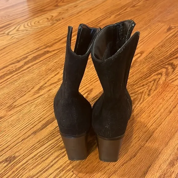 Lulus Woman’s Black Heeled Boots Size 6