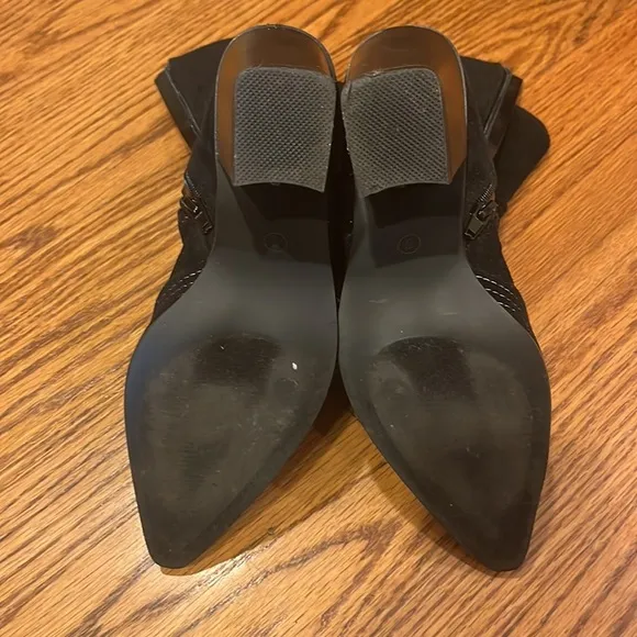 Lulus Woman’s Black Heeled Boots Size 6