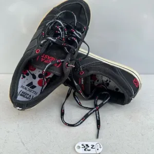 Macbeth Shoes Mens 10 Low Top Sneakers Black Canvas Round Toe Lace Up Casual