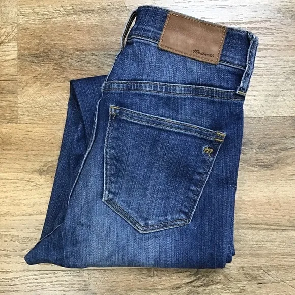 Madewell Jeans Size 25 High Riser Skinny Leg Denim Stretch Dark Blue ***READ