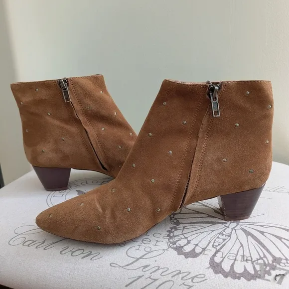 Madewell women's tan suede dot ankle boots booties leather heeled size 7