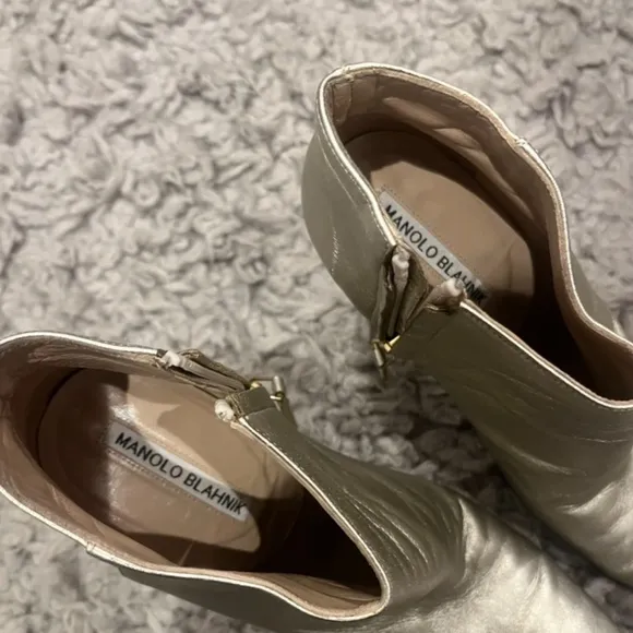 MANOLO BLAHNIK Gold Leather Heeled Ankle Boots Booties 6