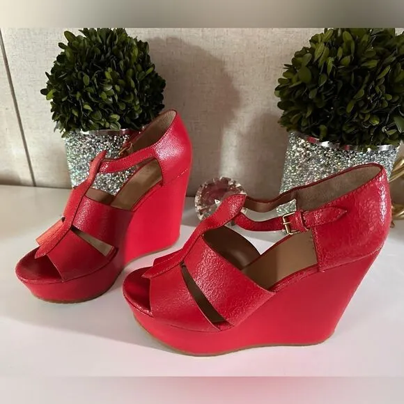 Marc by Marc Jacobs Red Leather Wedge Sandals – Bold &amp; Chic – Size 38.5