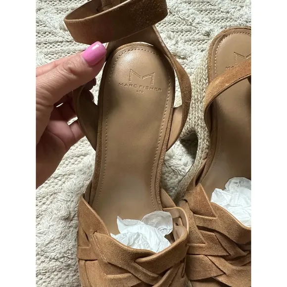 Marc Fisher LTD Oaten Espadrille Wedges Size 9.5