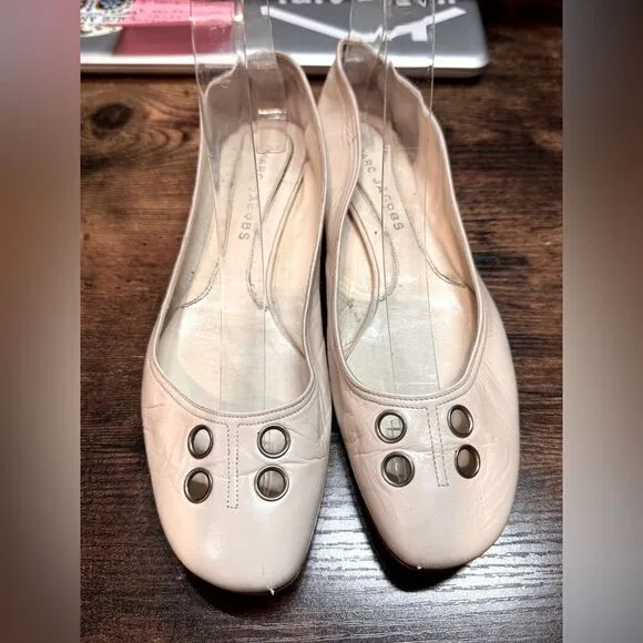 Marc Jacob’s Cream Leather Ballet Flats size 36.5 EU (6.5us)