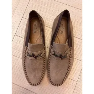 Mario Hernandez moccasins. Great condition. Men’s size 11 per measurement in pic