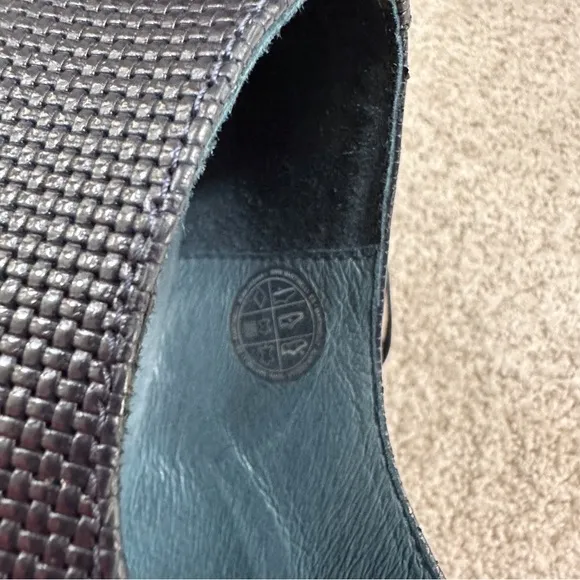 Martinelli Leather Textured Derby Shoes