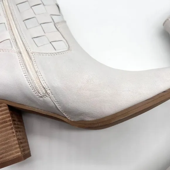 MATISSE Dawn Western Boots Womens 9 White Leather Woven Cowboy Stacked Heel NEW