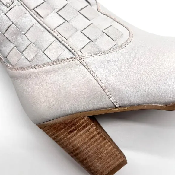 MATISSE Dawn Western Boots Womens 9 White Leather Woven Cowboy Stacked Heel NEW