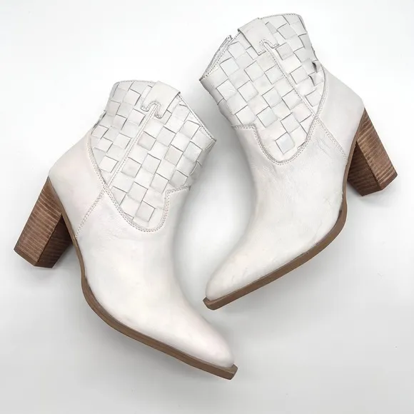 MATISSE Dawn Western Boots Womens 9 White Leather Woven Cowboy Stacked Heel NEW