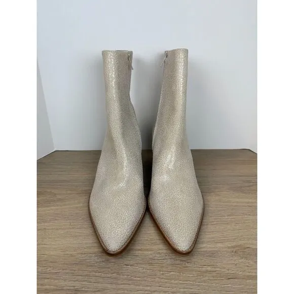 Matisse Women's Size 9.5M Cream Caty Ankle Booties Block Heels Side Zip