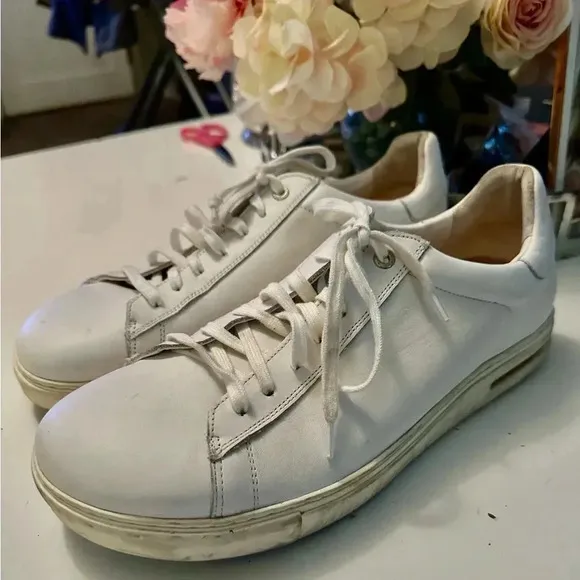Men’s Birkenstock white leather athletic casual shoes Sz 45