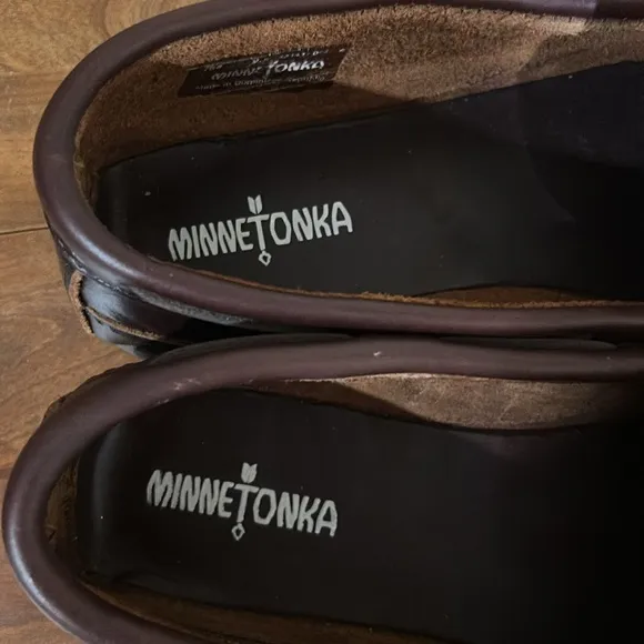 Men’s Minnetonka leather loafers. Size 9-1/2. These are new without box
