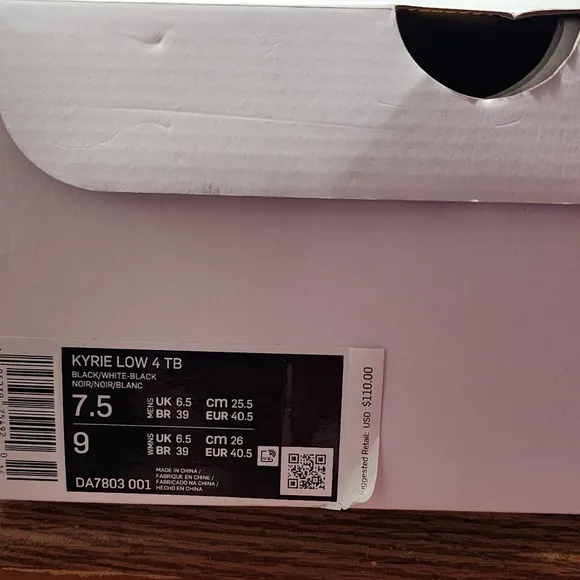 Men's Nike Kyrie Low 4 TB Size 7.5 Black/White