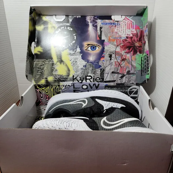 Men's Nike Kyrie Low 4 TB Size 7.5 Black/White