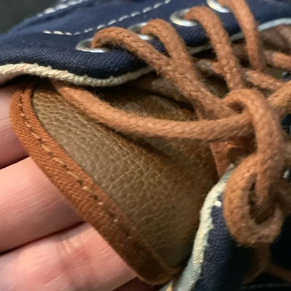 Men’s Vans Era 59 shoes, Navy and Leather Brown color. Size 9, old school.