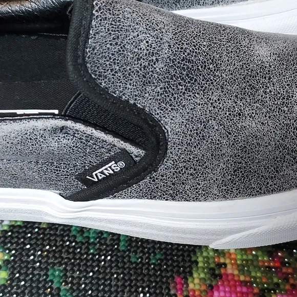 Mens/Womens Vans Skate Slip-on Cracked Leather Low Profile