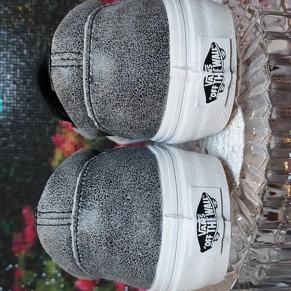 Mens/Womens Vans Skate Slip-on Cracked Leather Low Profile
