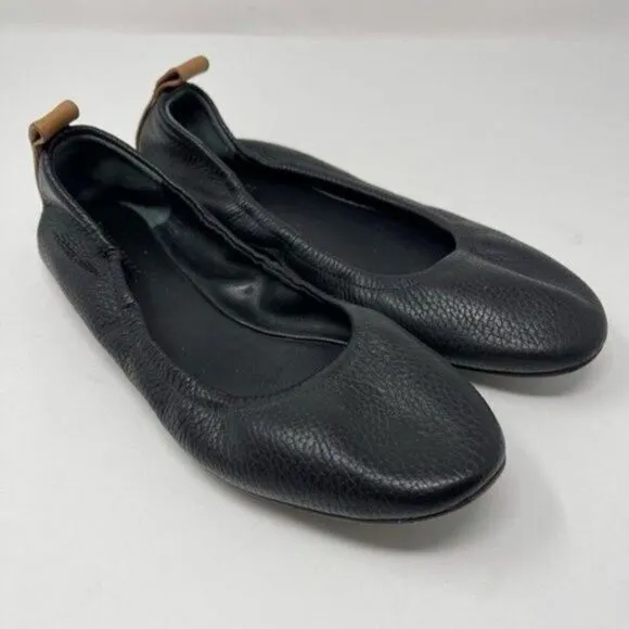 Mercedes Castillo womans black leather ballerina flats BoxE