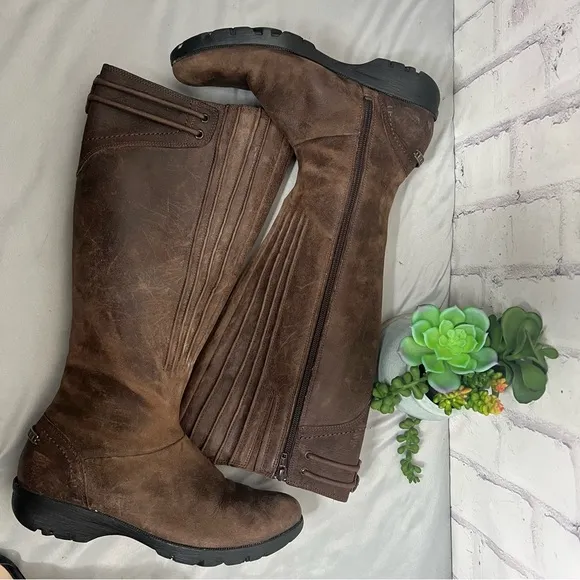 Merrell Vera Peak Riding Boots In espresso