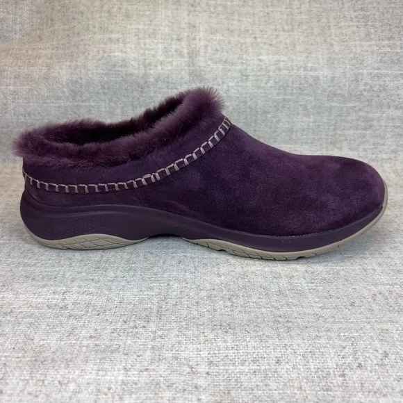 Merrell women’s Encore Ice 5 Moccasins Purple Size 9 slip on comfort shoes
