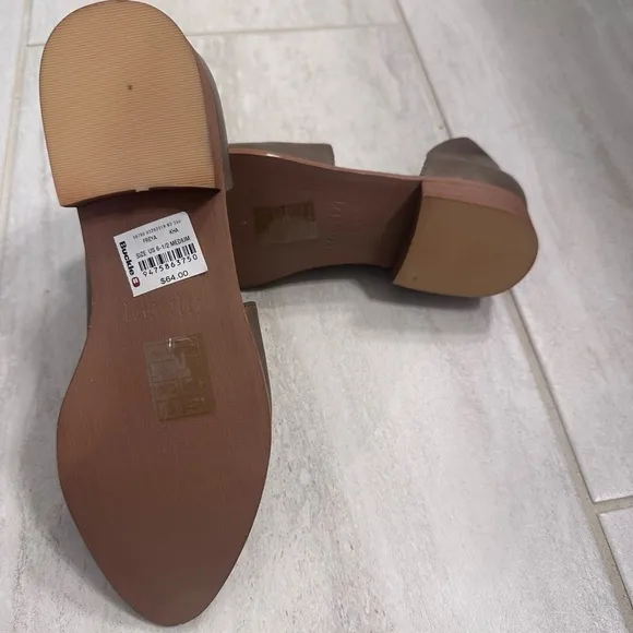 Mi iM Freya Leather Flats Taupe Size 6.5 NWT