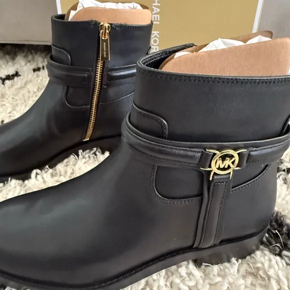 Michael Kors Black Women's Ankle Boots Size 6.5 LN