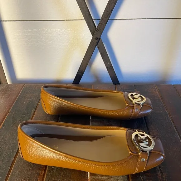 Michael Kors Fulton Honey-Colored Moccasin Flats Size 6.5