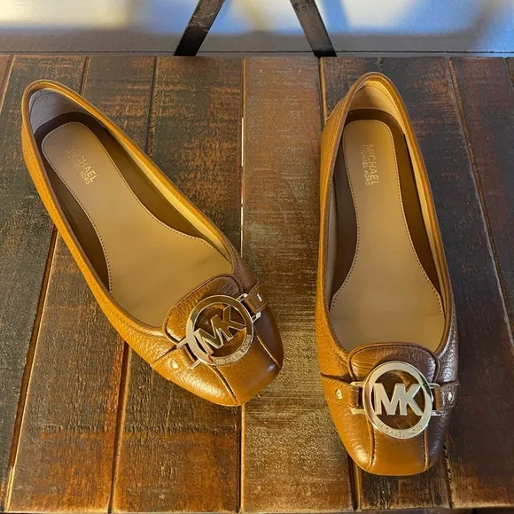 Michael Kors Fulton Honey-Colored Moccasin Flats Size 6.5