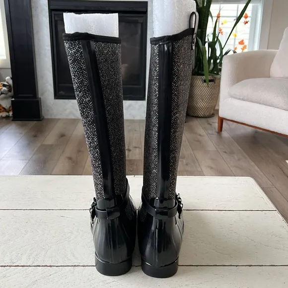 Michael Kors Harness Black &amp; White Print Knee-High Tall Rubber Rain Boots Size 7