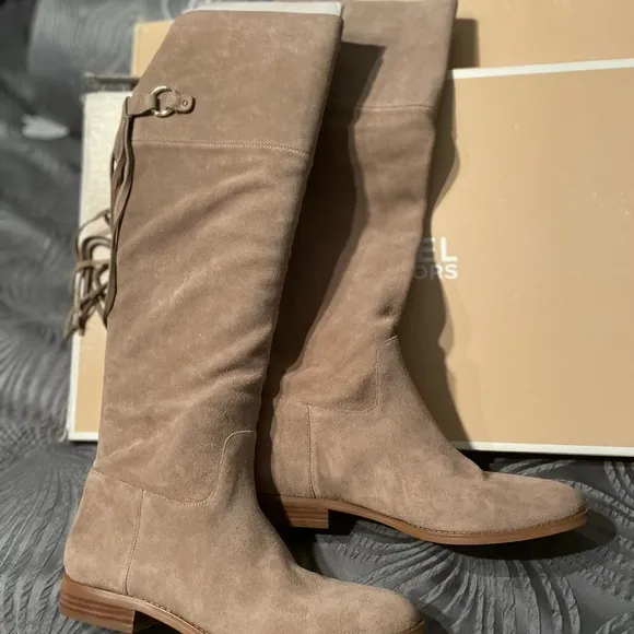 Michael Kors Rhea Flat Boots NWOT