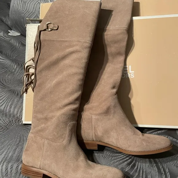 Michael Kors Rhea Flat Boots NWOT