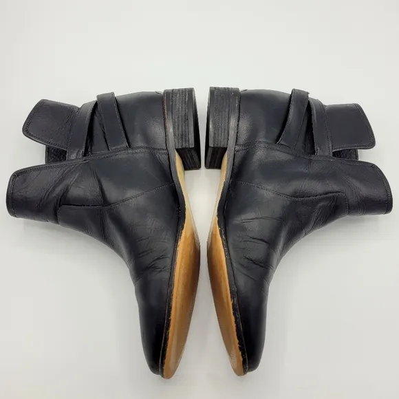 Michael Kors Salem Ankle Bootie Pull On Buckle Black Leather Boots Women's 10