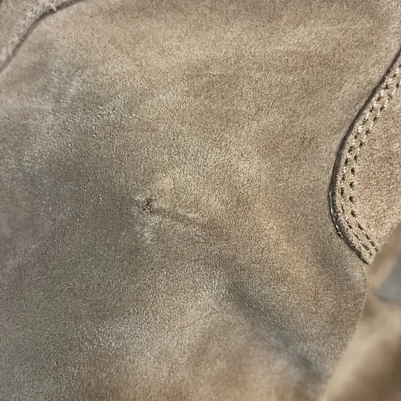 MICHAEL MICHAEL KORS FLAT BOOT TAN SUEDE 6.5