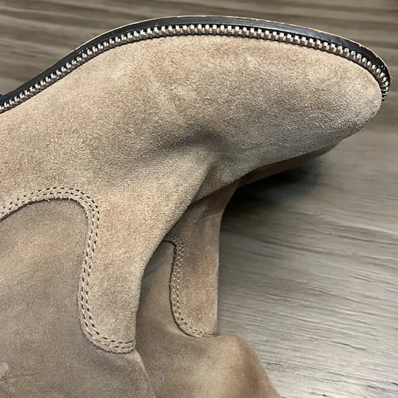 MICHAEL MICHAEL KORS FLAT BOOT TAN SUEDE 6.5