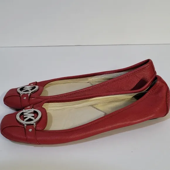 Micheal Kors Leather Fulton Flats Size 9
