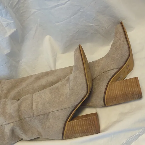 Mi.iM Tall (knee high) Fashion Heeled Boots Size 8.5