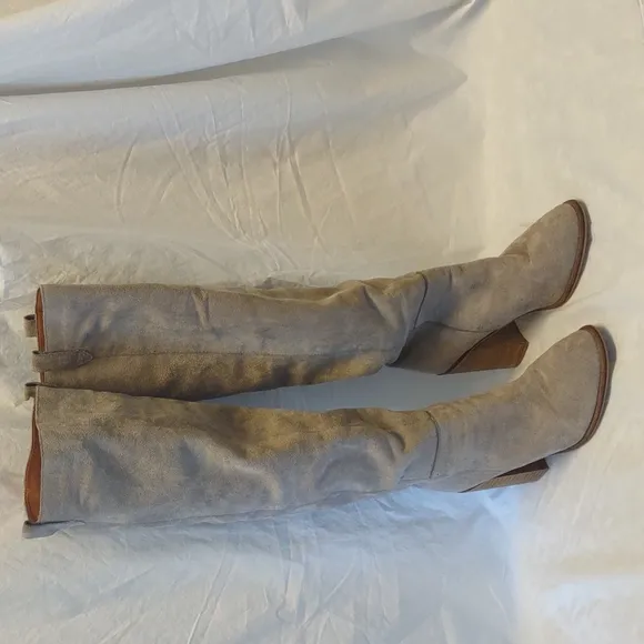 Mi.iM Tall (knee high) Fashion Heeled Boots Size 8.5