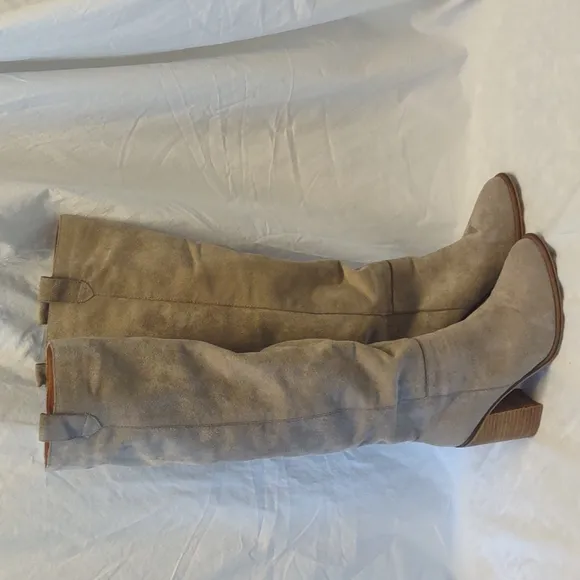 Mi.iM Tall (knee high) Fashion Heeled Boots Size 8.5