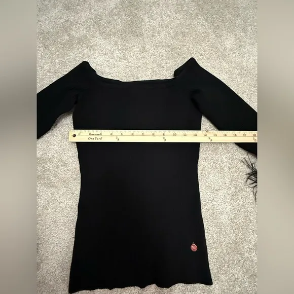 Milly - Black Off-The-Shoulder Faux Feather Trim Ribbed Sweater - Sz Medium, EUC