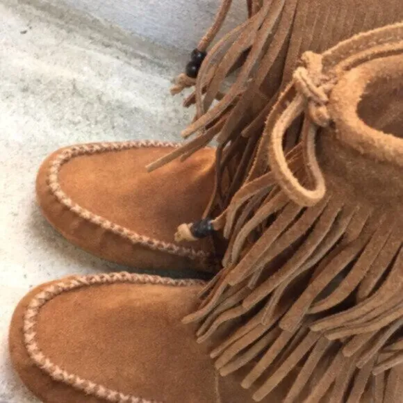 Minnetonka (6) Cognac Suede Tramper Mid-Calf Double Fringe Moccasins Boots