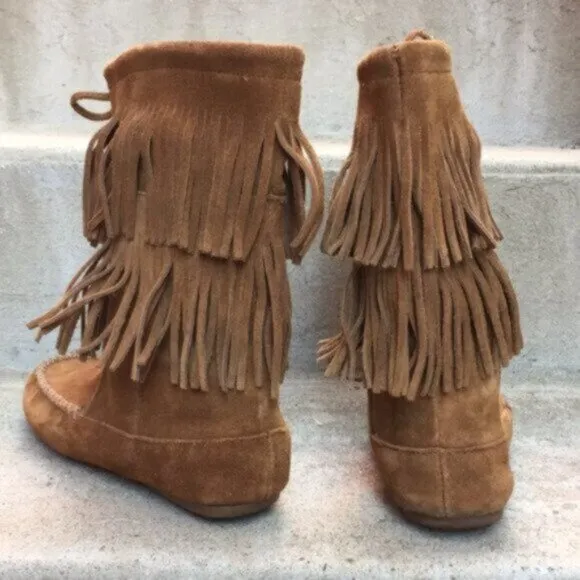 Minnetonka (6) Cognac Suede Tramper Mid-Calf Double Fringe Moccasins Boots