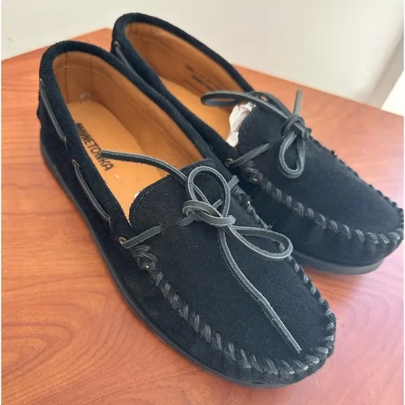 Minnetonka Black Suede Leather Slip-On Boat Shoes, Moccasins, Mens Size 7.5