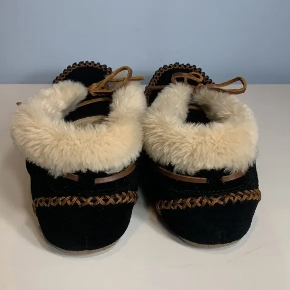 Minnetonka Chrissy Moccasins NEW!