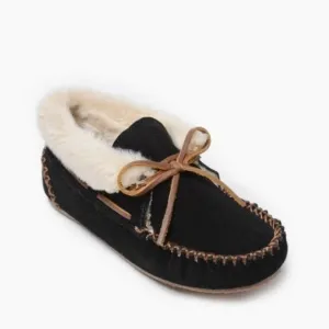 Minnetonka Chrissy Moccasins NEW!