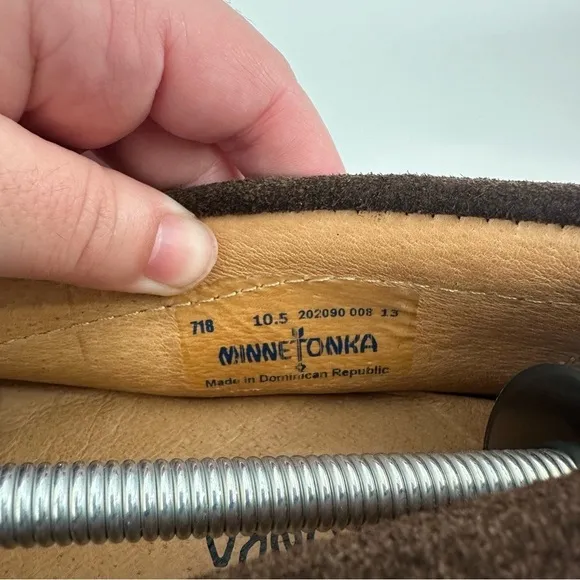 Minnetonka Classic Driver Moccasin Size 10.5 Brown Suede