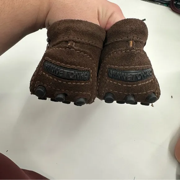 Minnetonka Classic Driver Moccasin Size 10.5 Brown Suede
